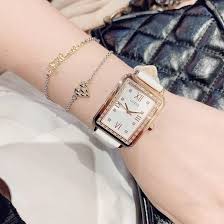 đồng hồ nữ mặt vuông