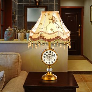 Mua đồng hồ để bàn ở đâu uy tín?
