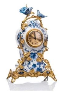 đồng hồ để bàn decor